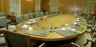 ΣαΤυΡόΠρΟκΕς: Χάρμα ανασχηματισμός