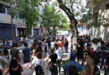 Το σχόλιο της Δευτέρας: Ουρλιάζουν πάλι και απειλούν οι νόμιμα παρανομούντες