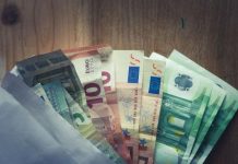 100 ΕΚΑΤΟΜΜΥΡΙΑ ΕΥΡΩ ΔΩΡΑΚΙΑ ΤΟΥ ΥΠΟΥΡΓΕΙΟΥ ΠΑΙΔΕΙΑΣ